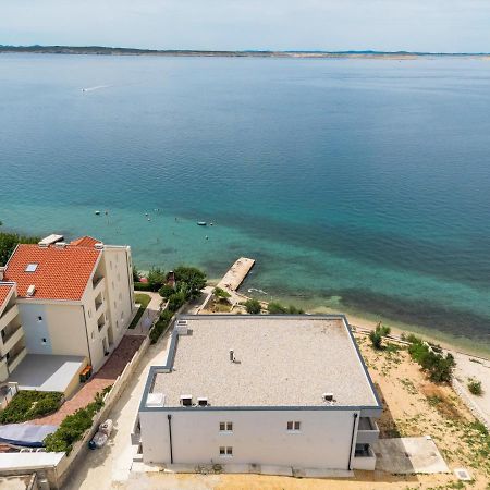 Beachfront Apartments Tic With Seaview Miletici 外观 照片