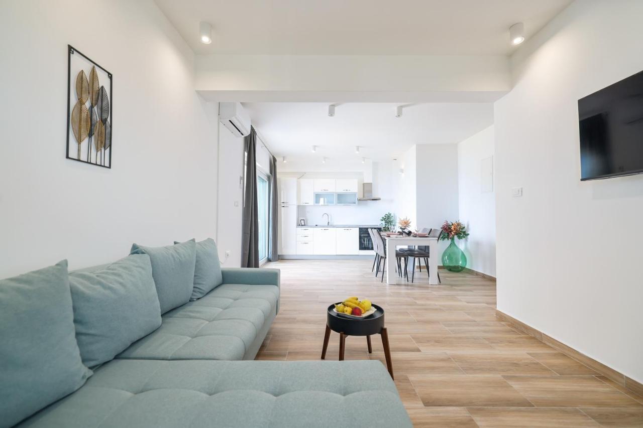 Beachfront Apartments Tic With Seaview Miletici 外观 照片