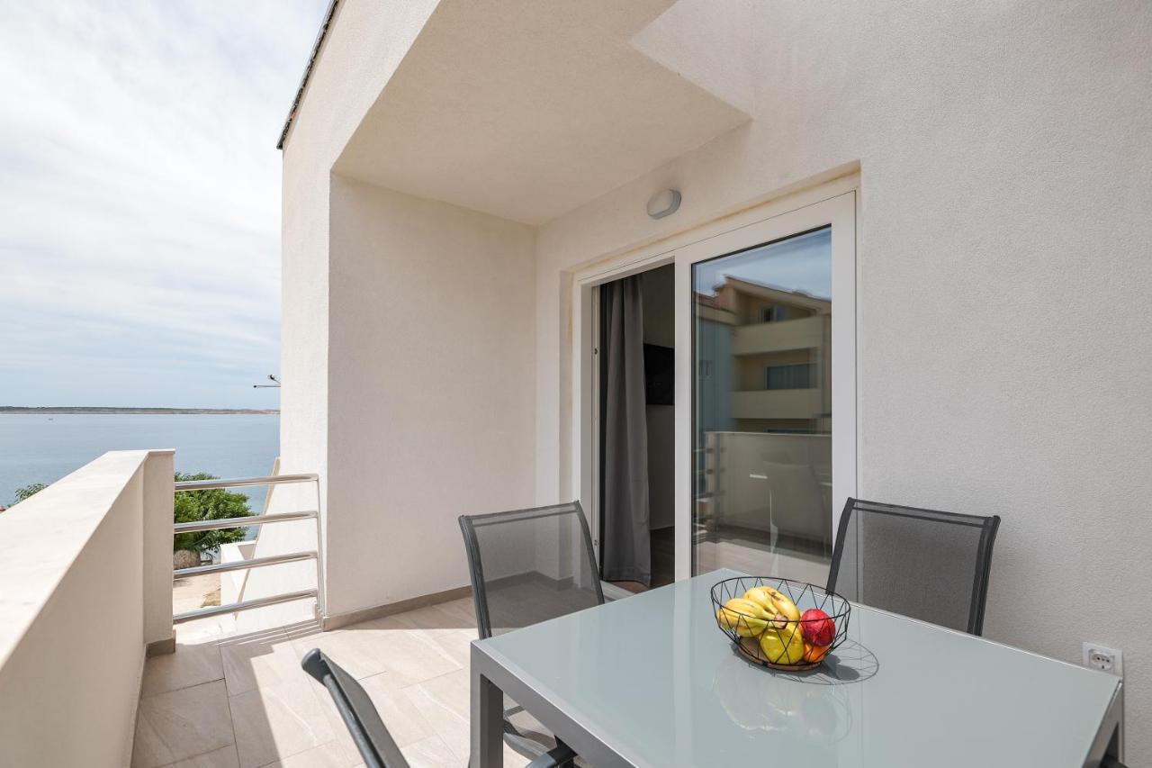 Beachfront Apartments Tic With Seaview Miletici 外观 照片