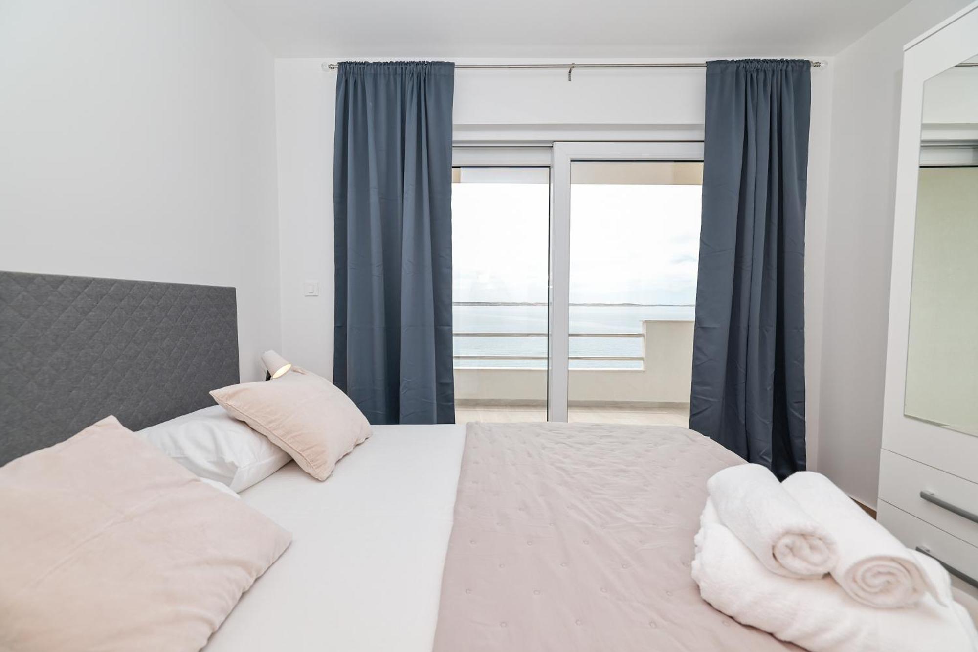 Beachfront Apartments Tic With Seaview Miletici 外观 照片