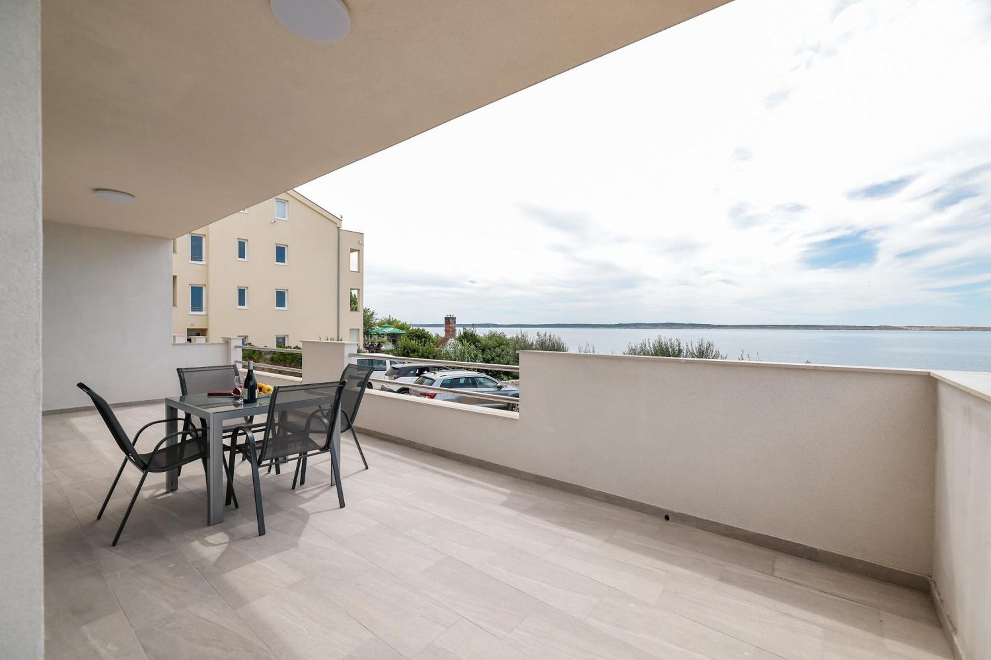 Beachfront Apartments Tic With Seaview Miletici 外观 照片