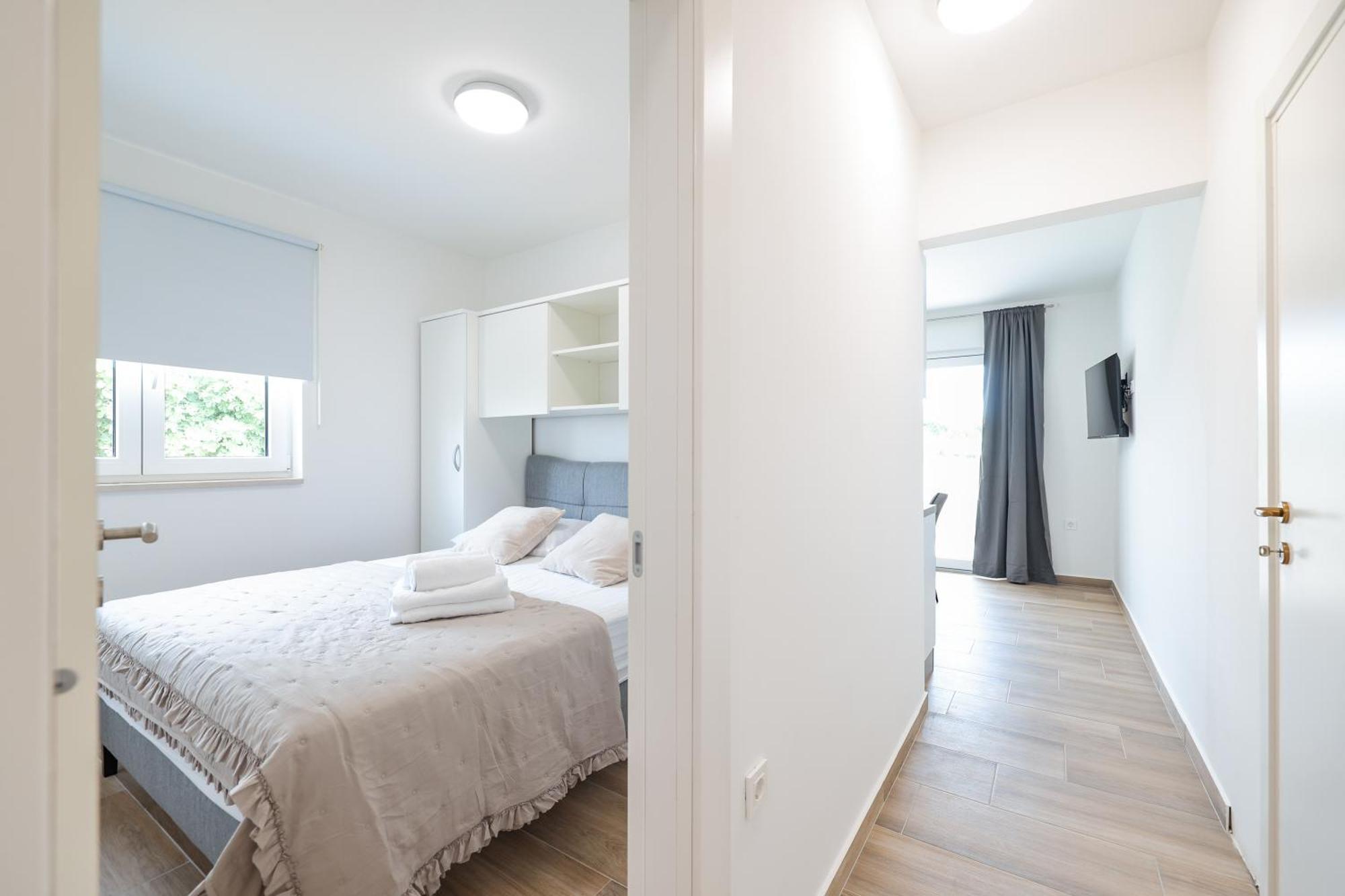 Beachfront Apartments Tic With Seaview Miletici 外观 照片