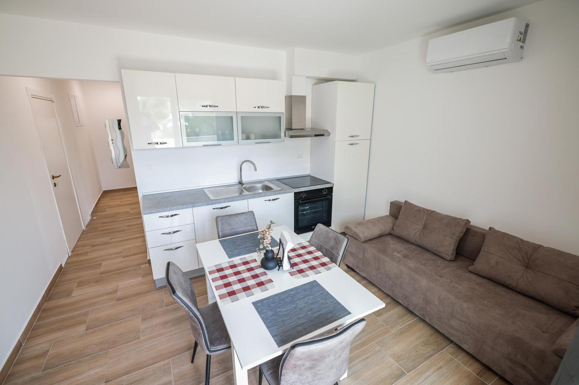 Beachfront Apartments Tic With Seaview Miletici 外观 照片
