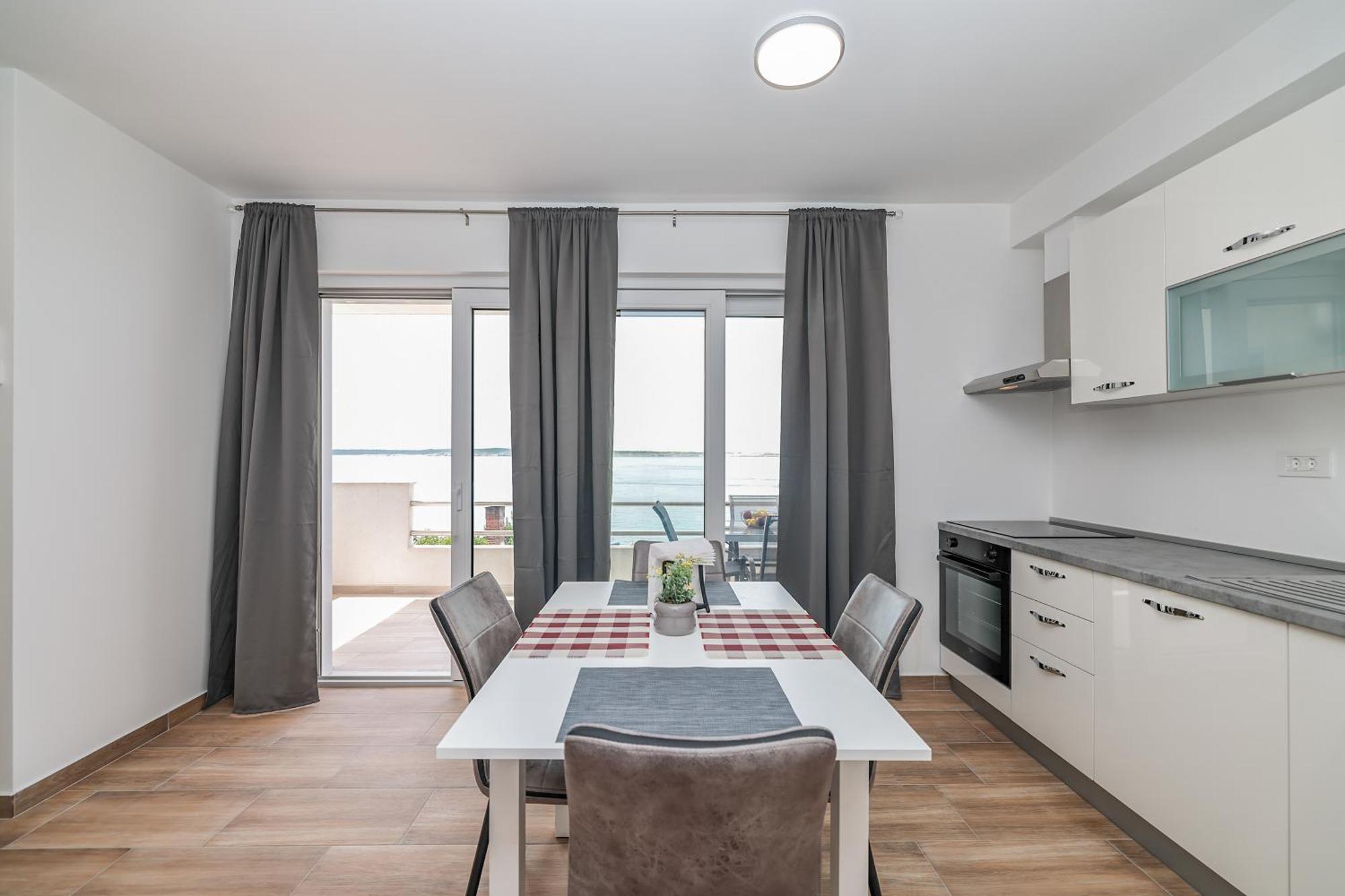 Beachfront Apartments Tic With Seaview Miletici 外观 照片